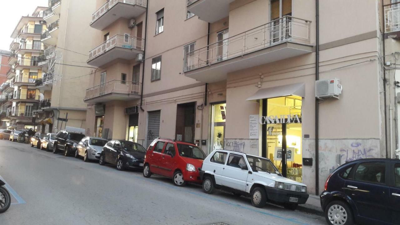 Ad Maiora Bed & Breakfast Salerno Dış mekan fotoğraf